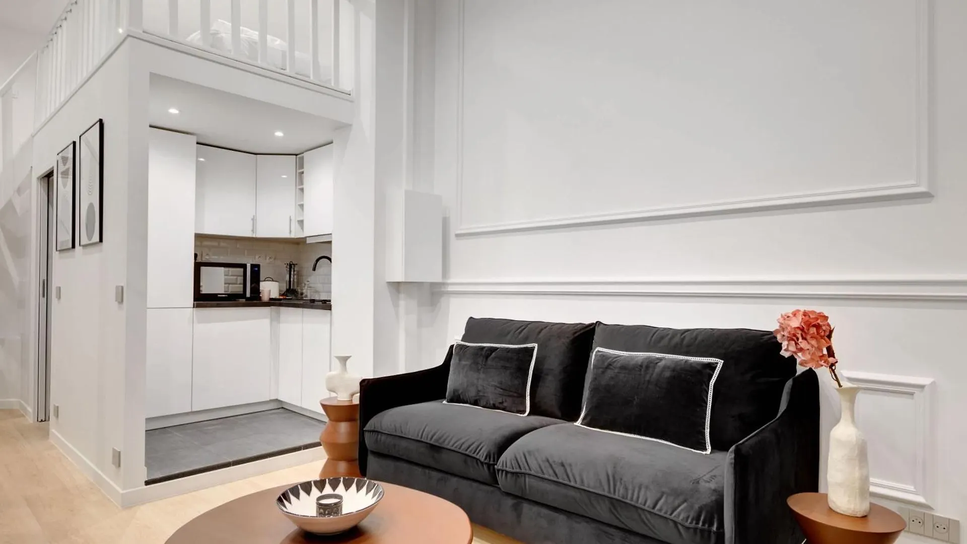 Ferienwohnung Duplex Luxueux Avec Billard Et Baignoire Paris Apartment