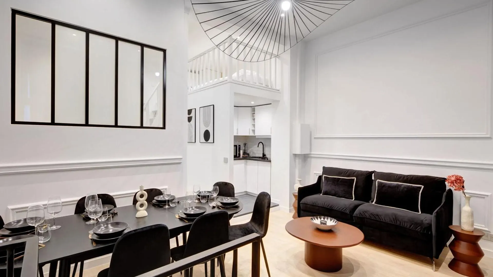 Apartment Ferienwohnung Duplex Luxueux Avec Billard Et Baignoire Paris Frankreich