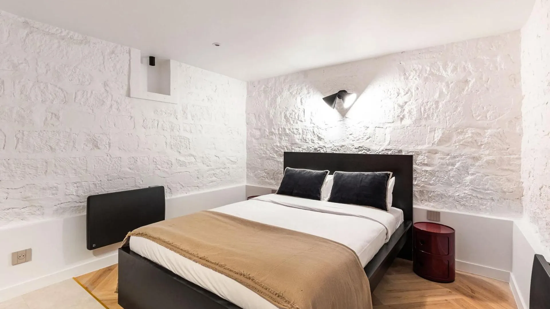 Apartment Ferienwohnung Duplex Luxueux Avec Billard Et Baignoire Paris